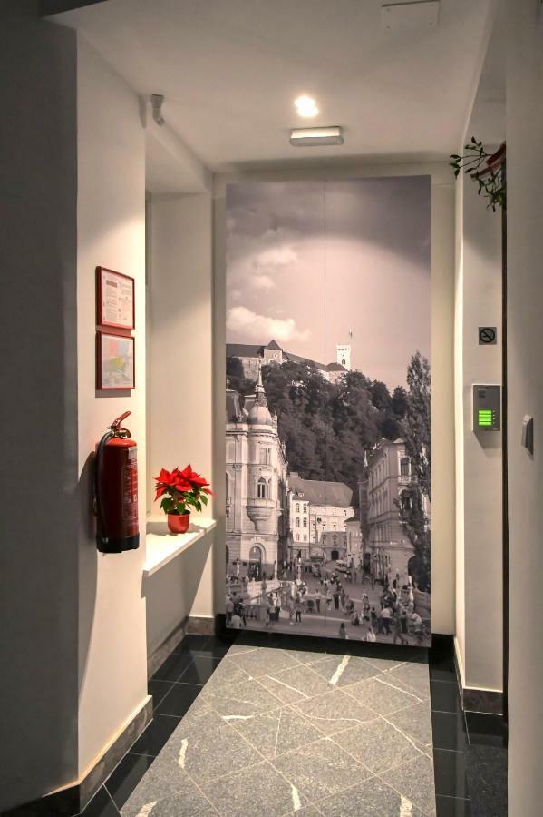 City Centre Chic Apartment Ljubljana 1/4 Eksteriør billede